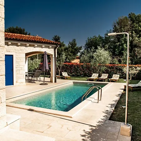 Torre Ii * Tar-Vabriga